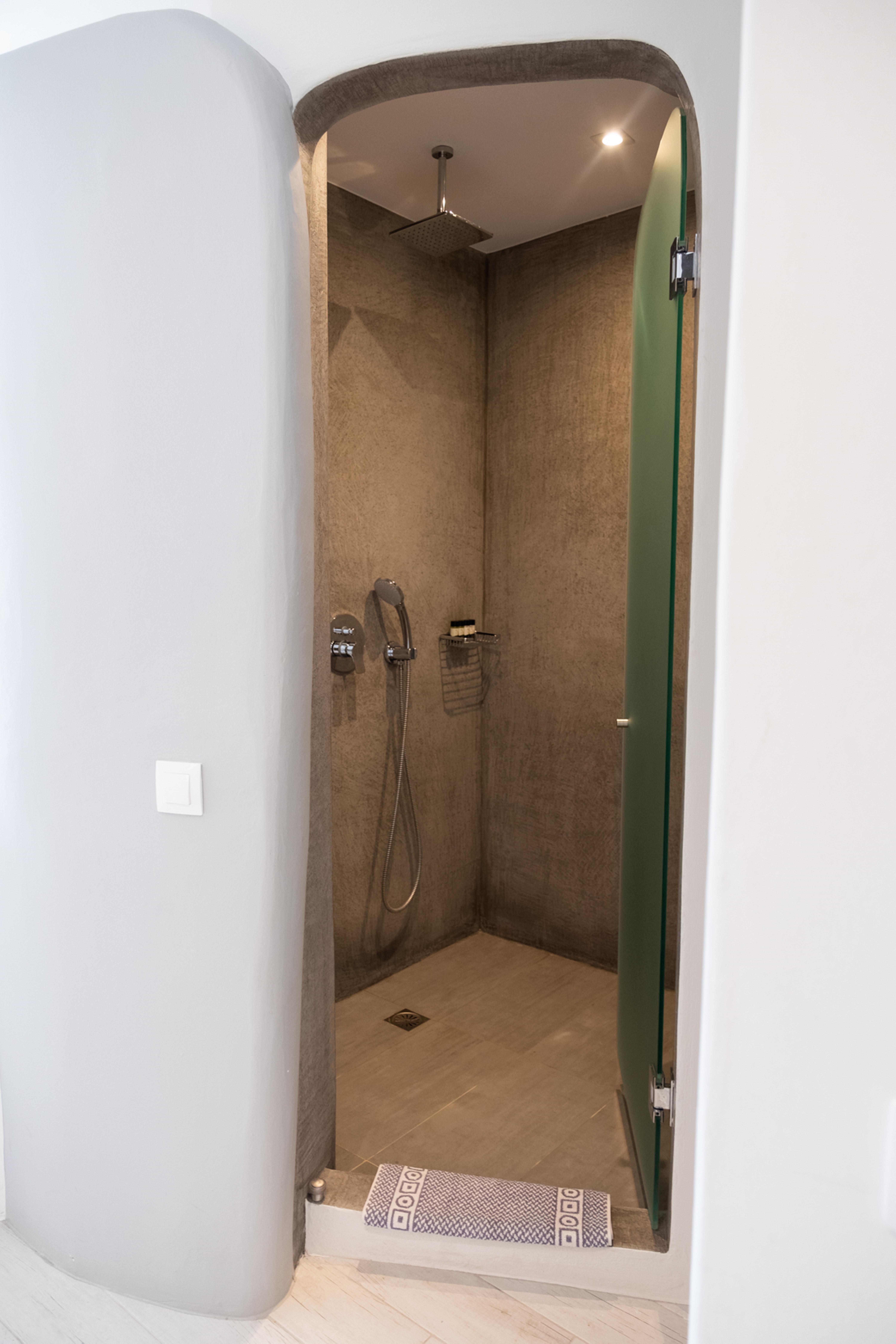Aloni Hotel & Suites Piso Livadi Extérieur photo